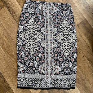 Max Studio pencil skirt, stretch jersey pull on medium